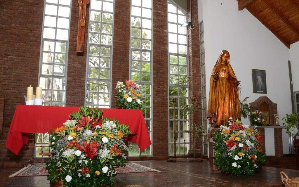 capilla inmaculado corazon de maria lanus buenos aires