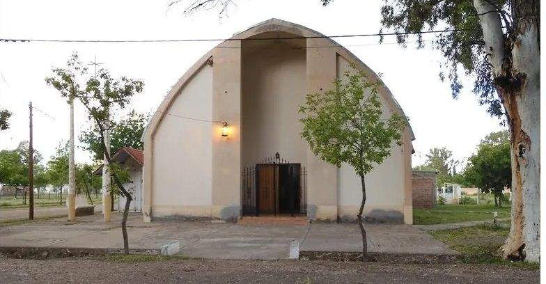 capilla san pedro apostol general alvear mendoza