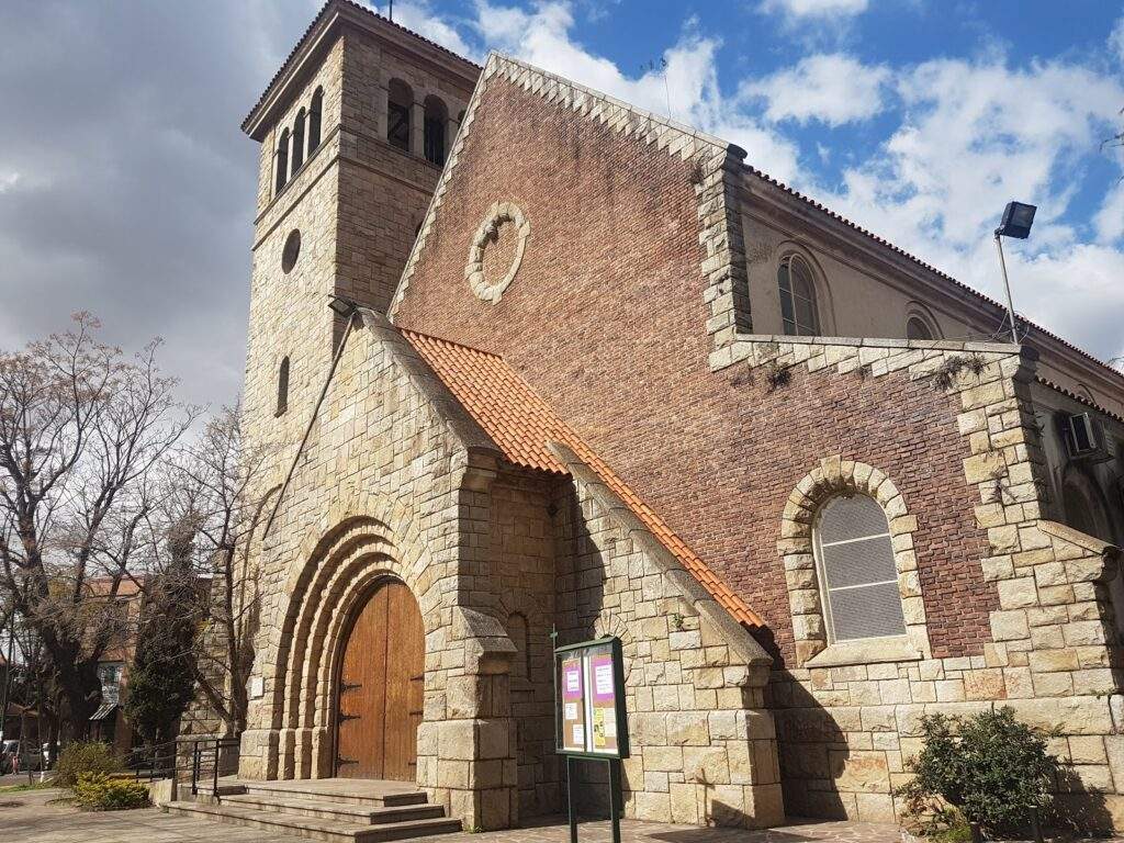 capilla santa teresa del nino jesus lujan buenos aires