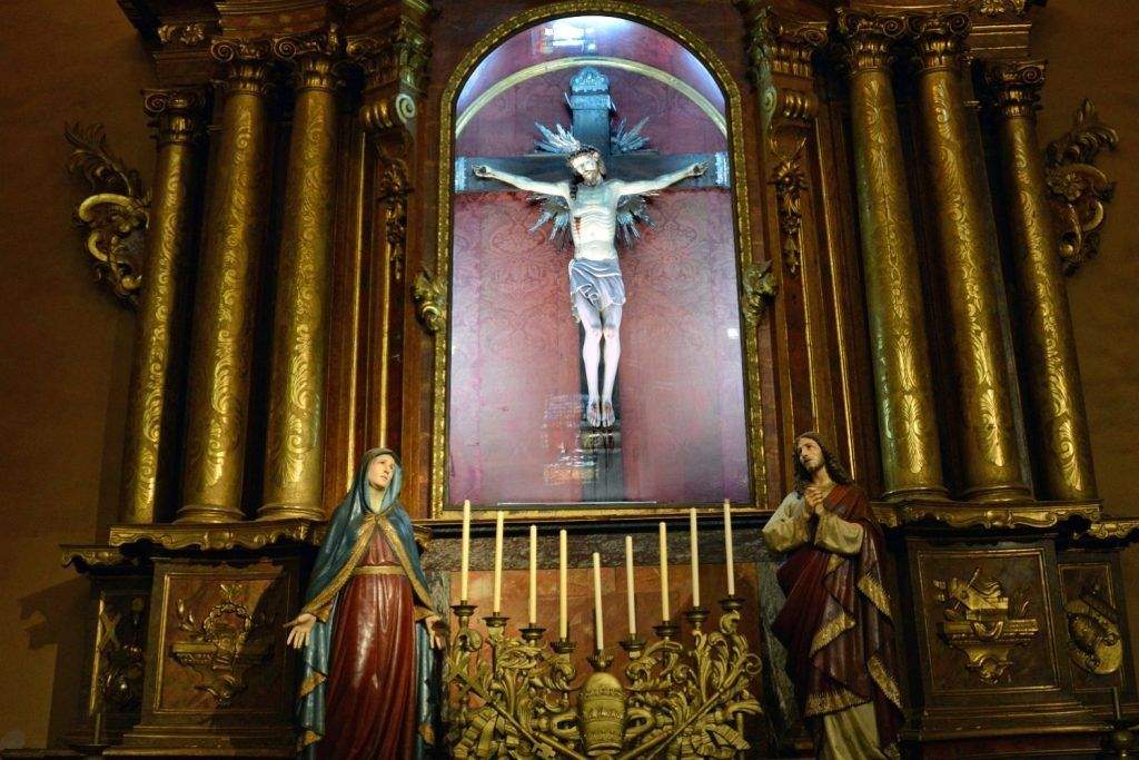 iglesia jesus crucificado general belgrano buenos aires