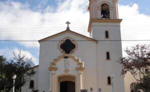 Iglesia Nuestra Señora de Lourdes – Villa Giardino (Córdoba)