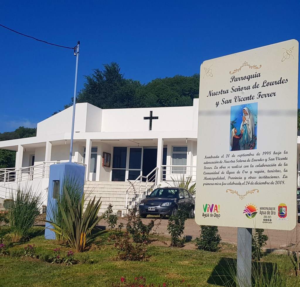 iglesia nuestra senora de lourdes y san vicente ferre agua de oro cordoba