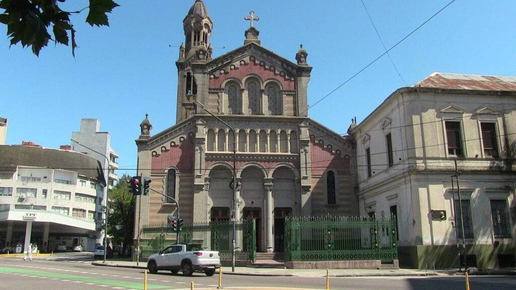 iglesia sagrado corazon de jesus lujan buenos aires
