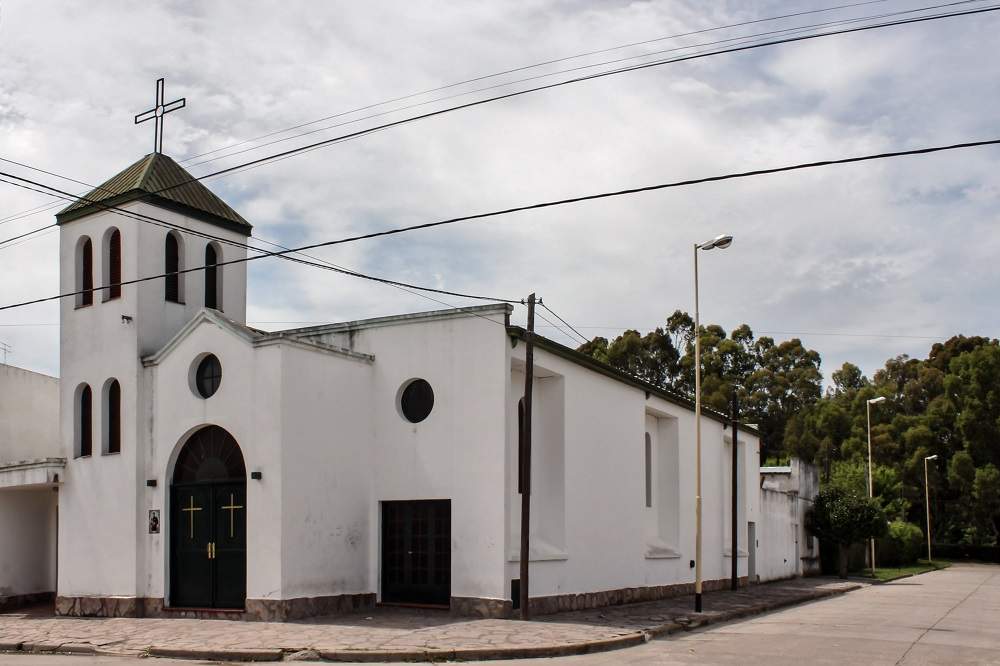 iglesia san cayetano azul buenos aires