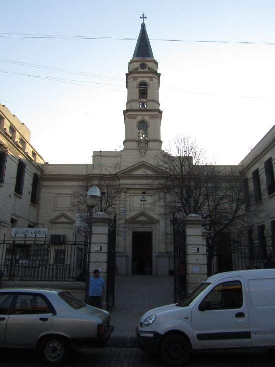 iglesia san cayetano banfield buenos aires